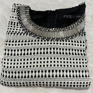 Zara Basic Dress Black White Beaded Neckline Short Sleeve A-Line Shift‎ Mini -S